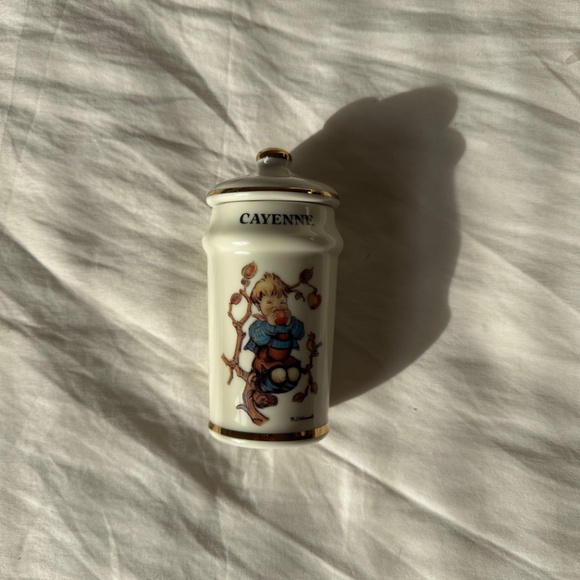 Mj Hummel Spice Jars - 7 - Picture 3 of 9